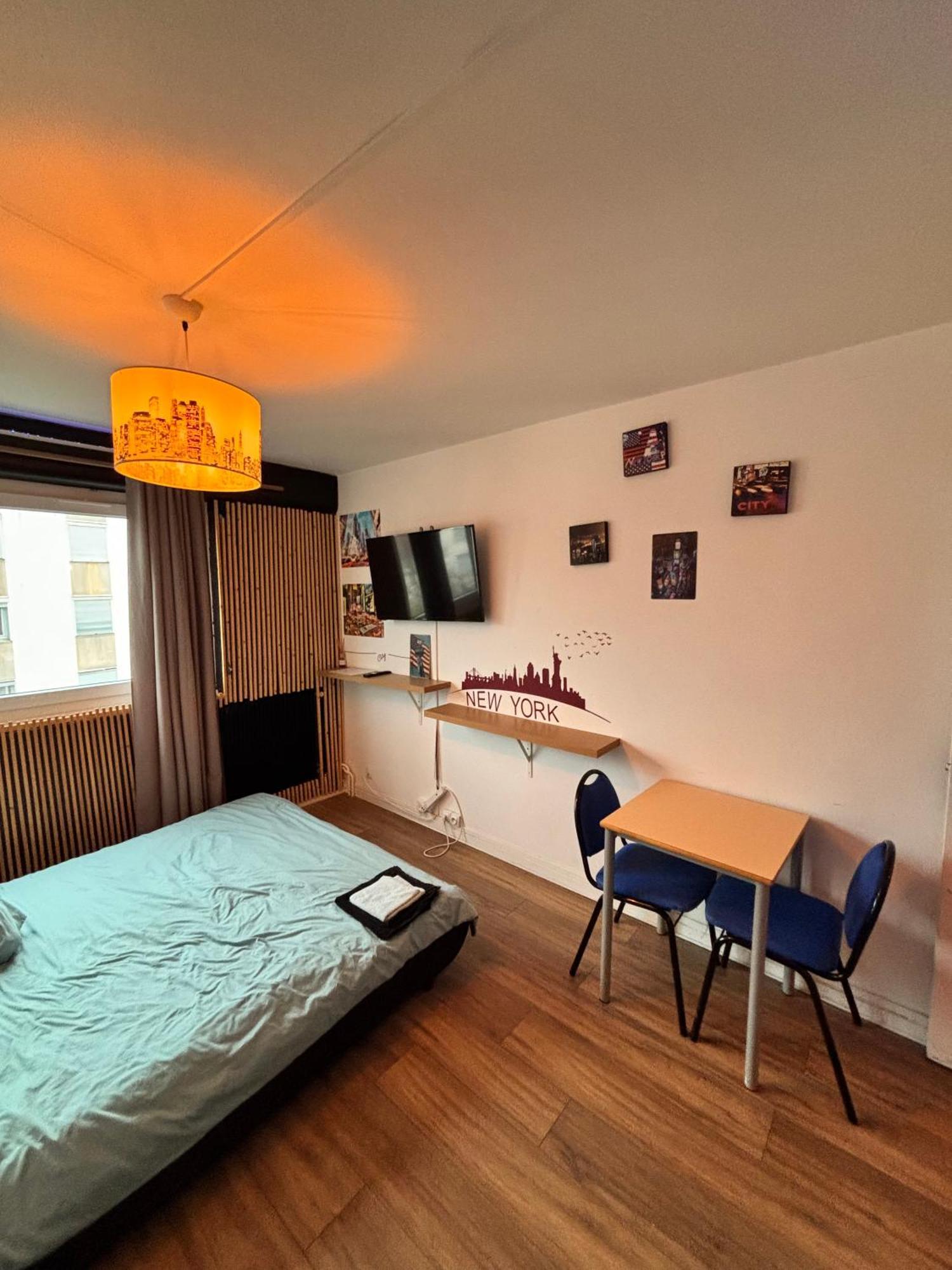 Le Gite "Manhattan Studio" Besancon Proche Centre Commerce Bagian luar foto