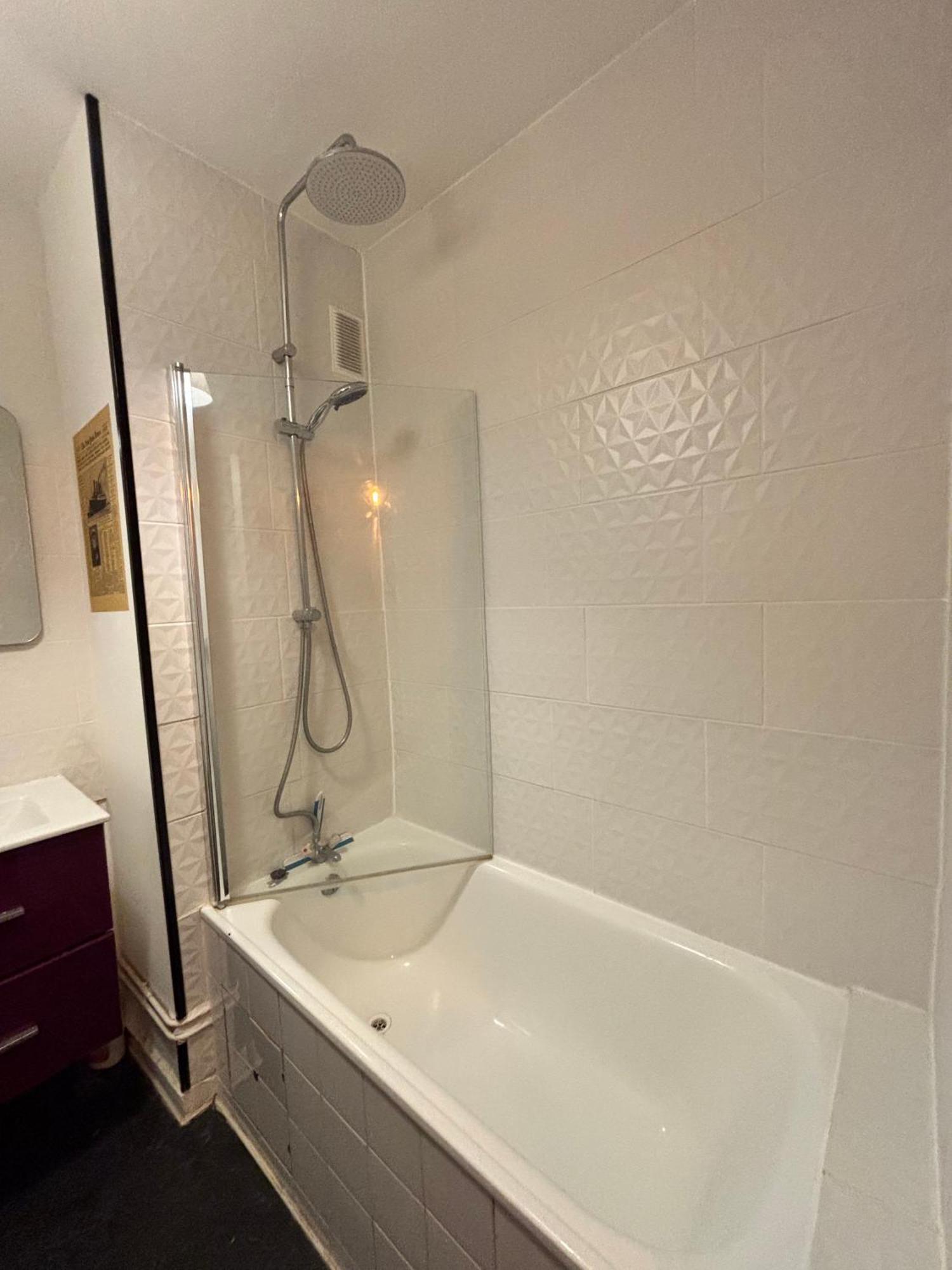 Le Gite "Manhattan Studio" Besancon Proche Centre Commerce Bagian luar foto
