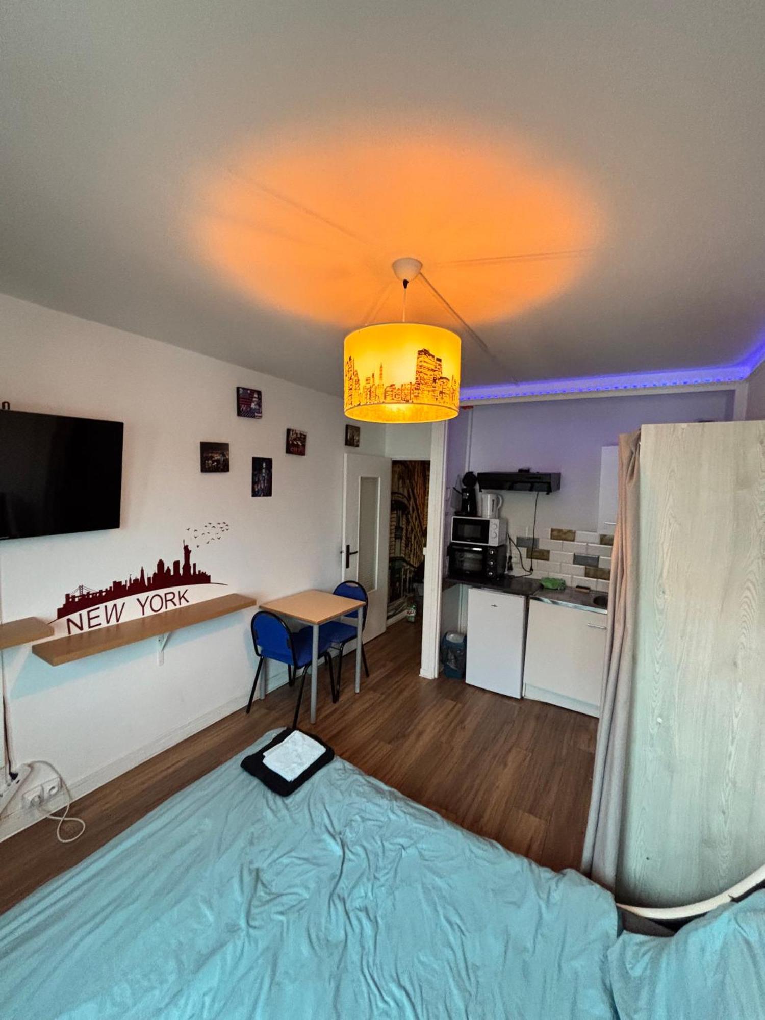 Le Gite "Manhattan Studio" Besancon Proche Centre Commerce Bagian luar foto
